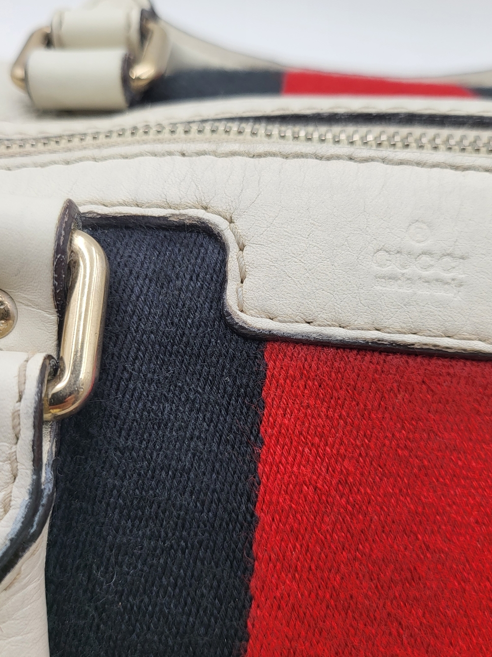 GUCCI White Lambskin Leather Web Stripe Medium Joy Boston 30,, Authentic w/COA. - Picture 7 of 16